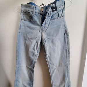 Express Barely Boot Jeans LIGHT wash 0 short